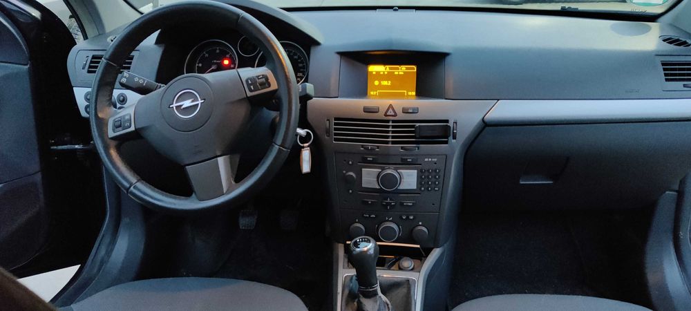 OPEL Astra 2005 — imagine 12