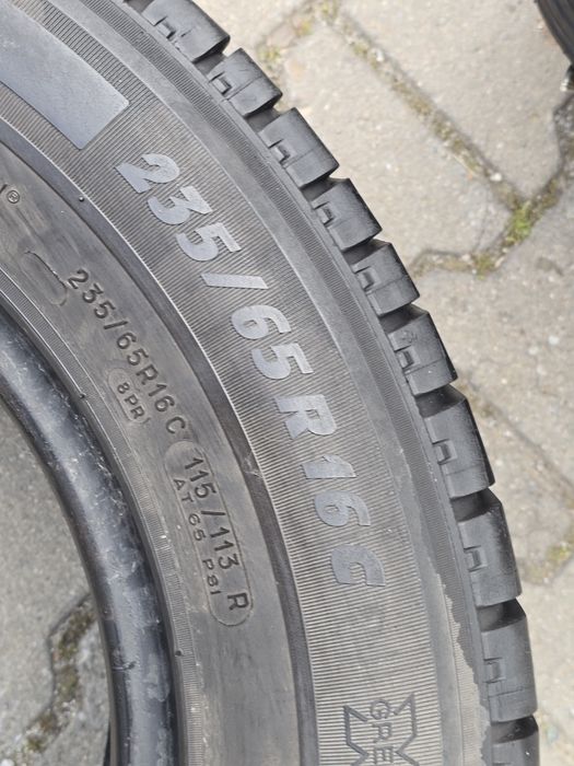 235 65 16c Michelin