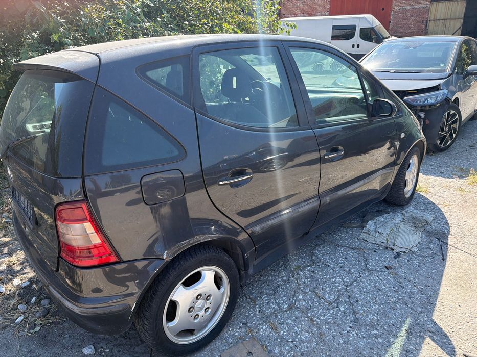 Mercedes A140 на части
