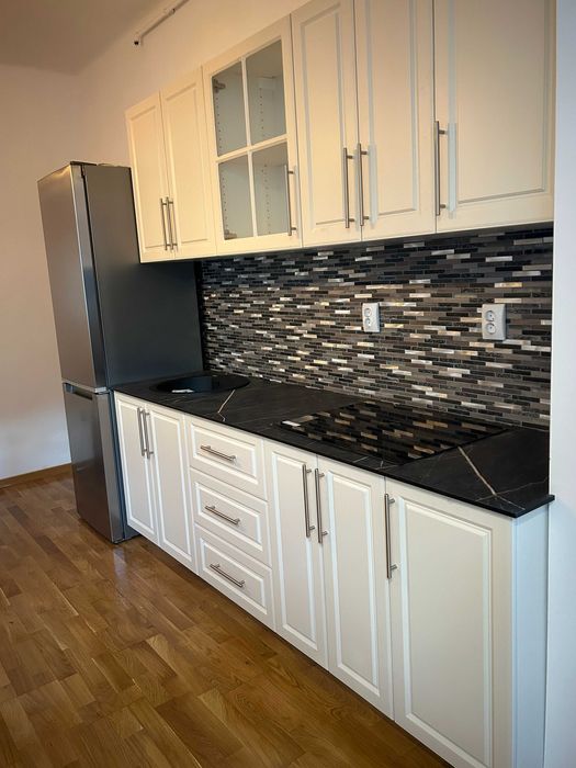 Casa de inchiriat // singur in curte // zona Grivitei