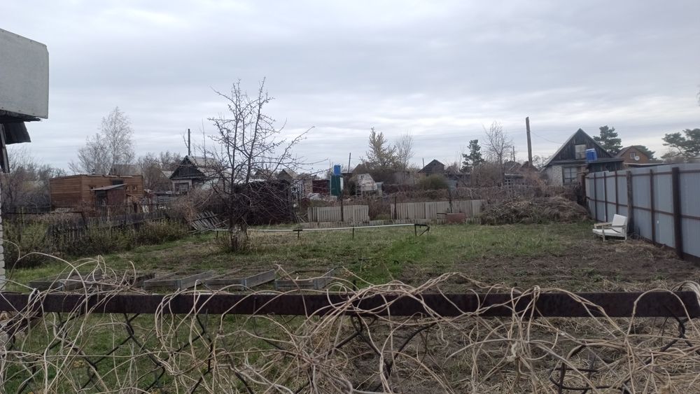 Продаётся дача четыре сотки