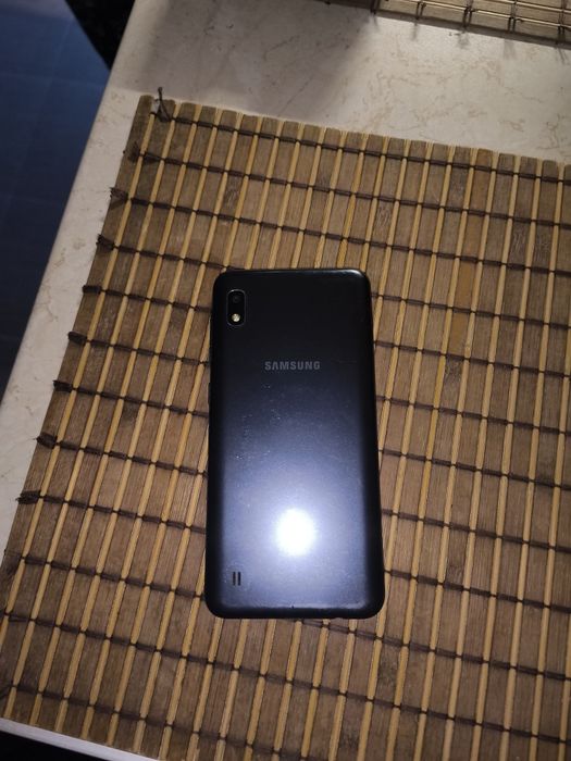 Samsung a10 stare fb dar cu sticla crapata