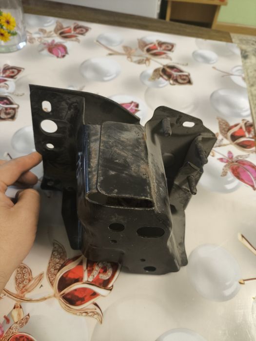 Крепление под бампер на Mazda 626 GE cronos (Кронус)