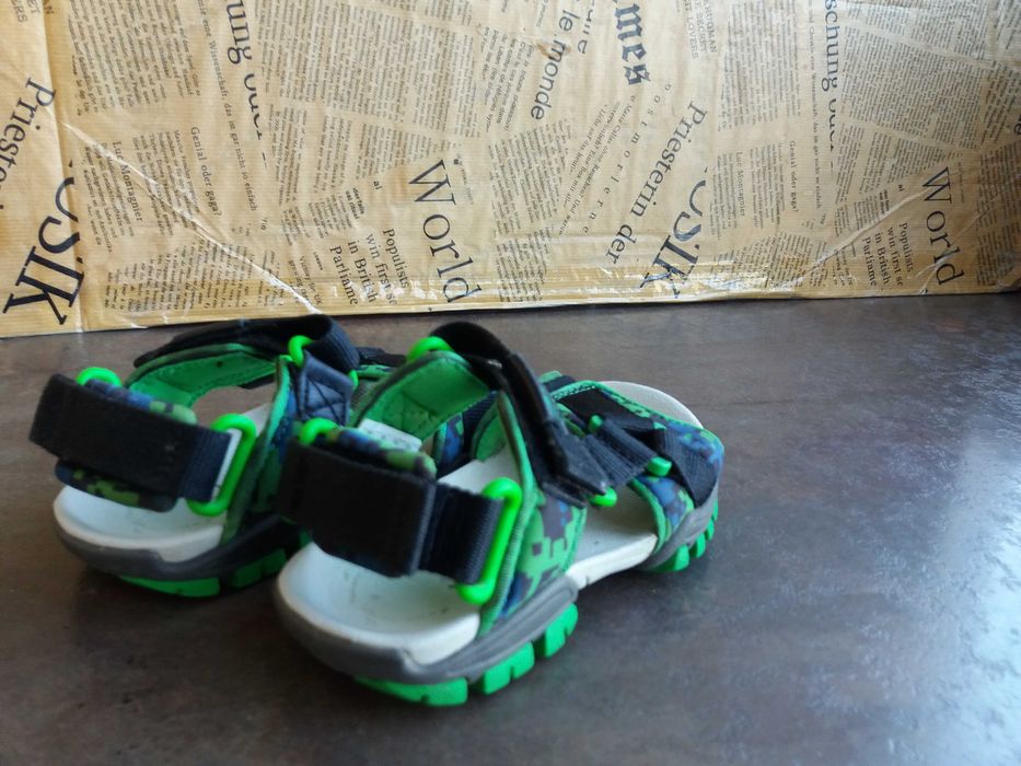 детски сандали,Clarks,летни отворени обувки за момче,номер25