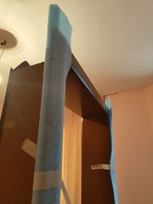 Декоративна метална каса за врата