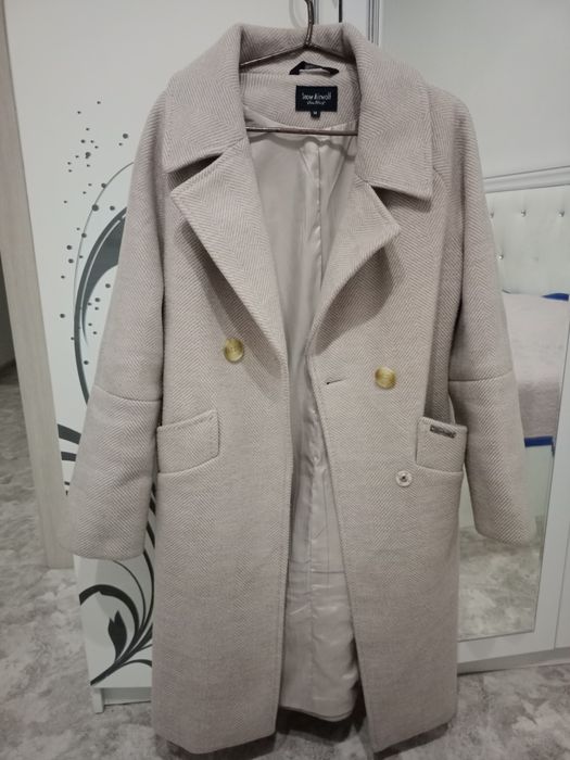 Продам женское пальто