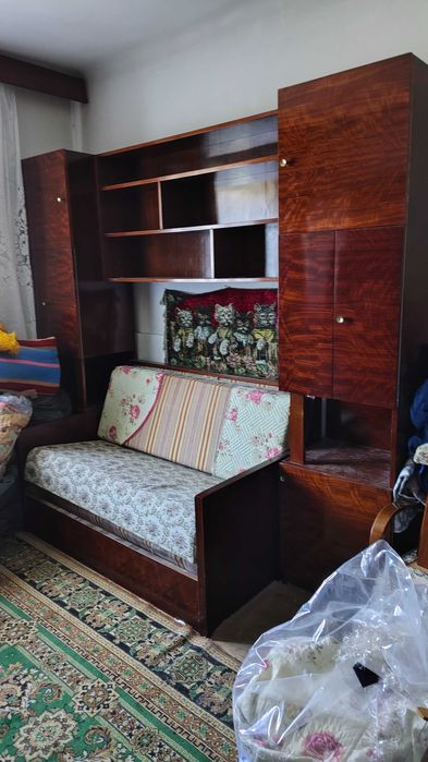 Recamier vintage cu bibliotecă inclusă / Canapea extensibilă retro anii '80