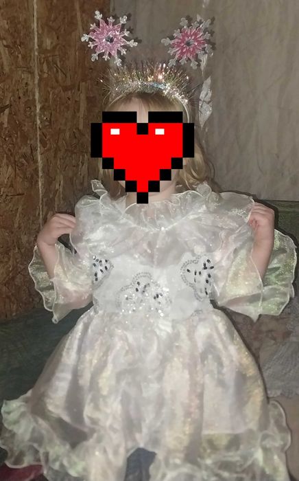 Отдам костюм на выписку