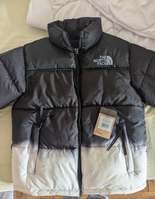 Geaca The North Face 700 alb/negru puffer