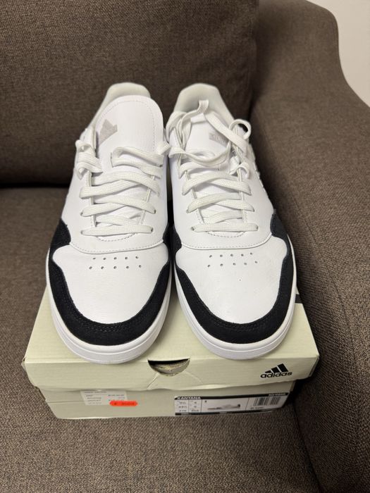 adidasi marca adidas