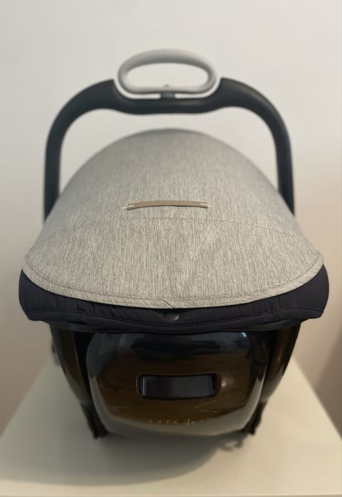 Mutsy Safe2go кош за кола.