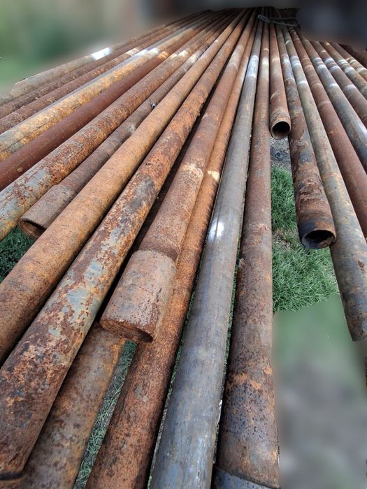 Vând țevi de sondă 400 de lei bucata