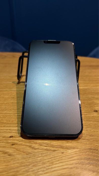 Vand Iphone 13 pro, stare impecabilă