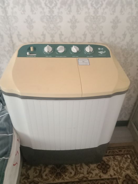 Продам стиряльную машина LG