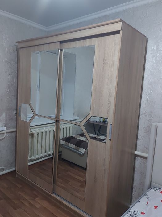 Продам шифонер купе