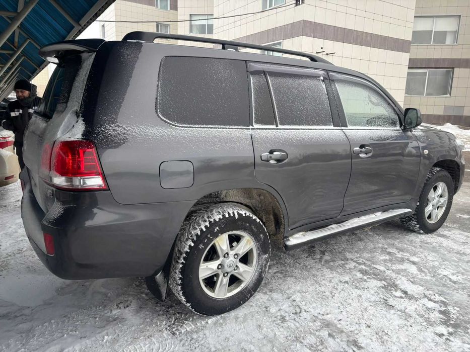 Toyota L.CRUISER-200 VX (65309)