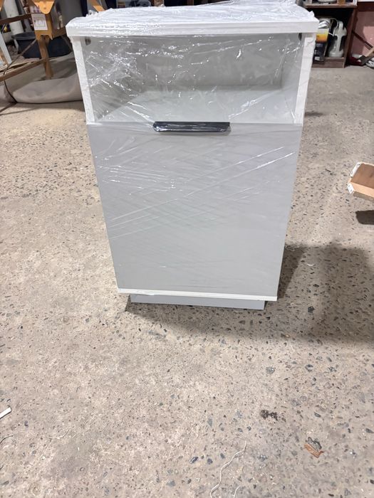 Тумбочка продается