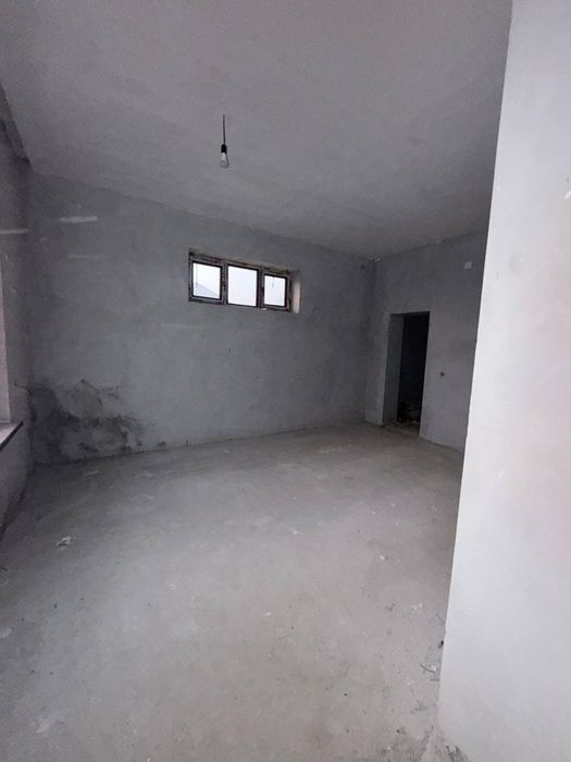 Ховли уй сотилади