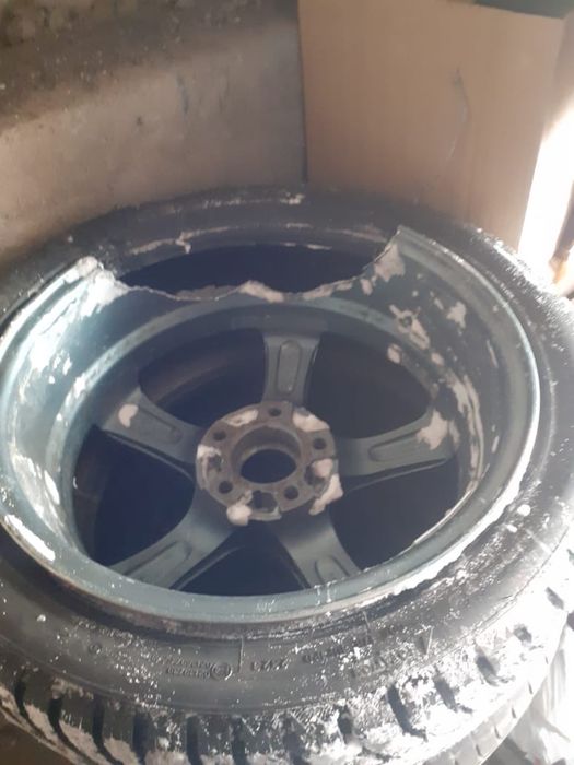 Продам диски с резиной