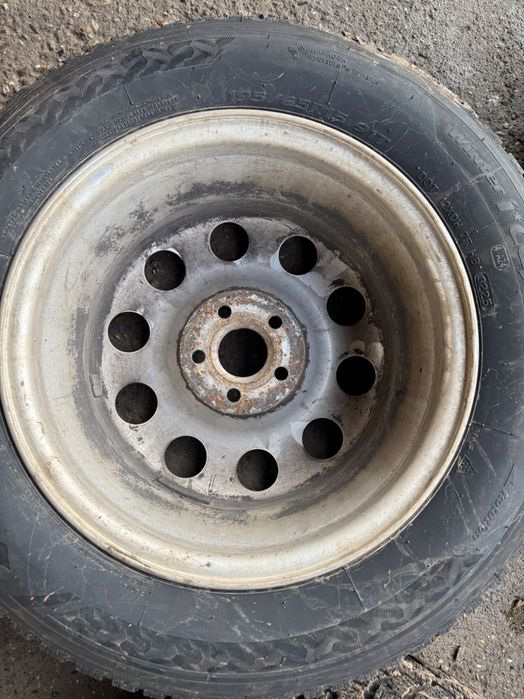 Шайби 15-ки 5х100 с чисто нови гуми