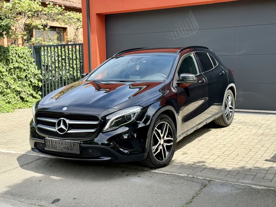 Mercedes GLA 200d 136 Cp 2015 Euro 6 | Navi mare | BiXenon | Jante AMG | Rate fixe |