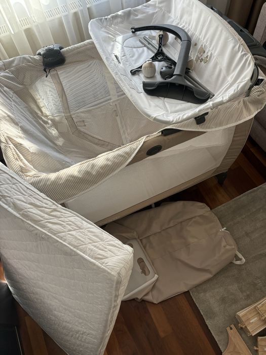 Patut Graco Contour Electra Bej. Cadou saltea din bambus