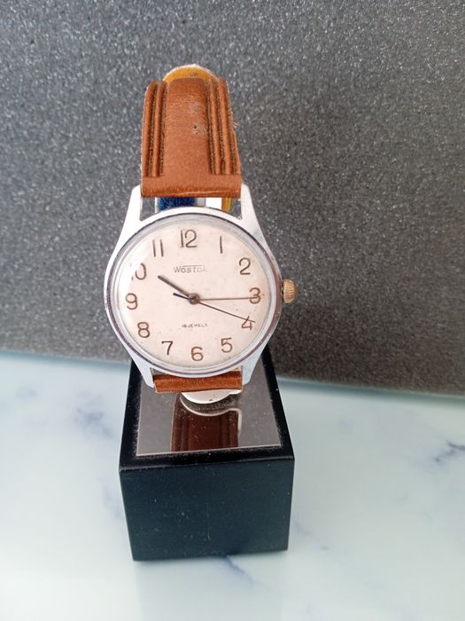 Руски ръчен механичен часовник WOSTOK.