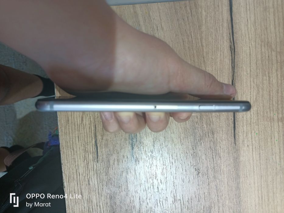 Продам айфон 6 срочно