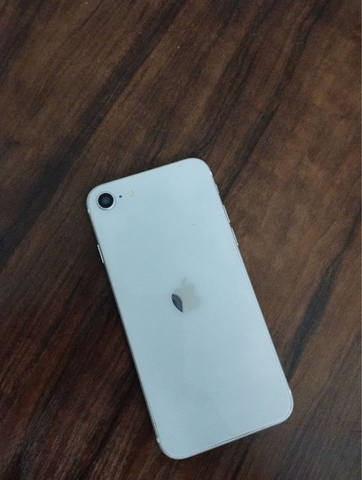 iphone SE 128gb sotiladi