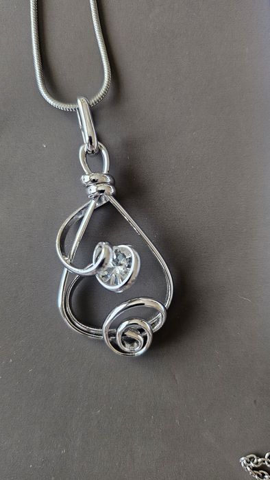 Маркови бижута Guess, Just Cavalli и др.