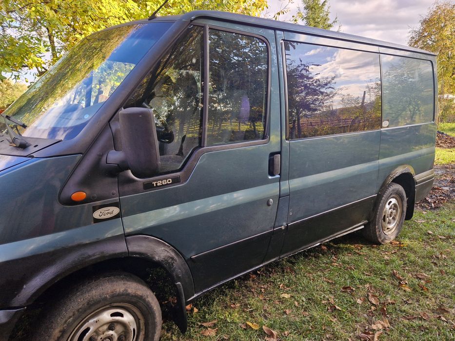 Autoutilitara Ford Transit
