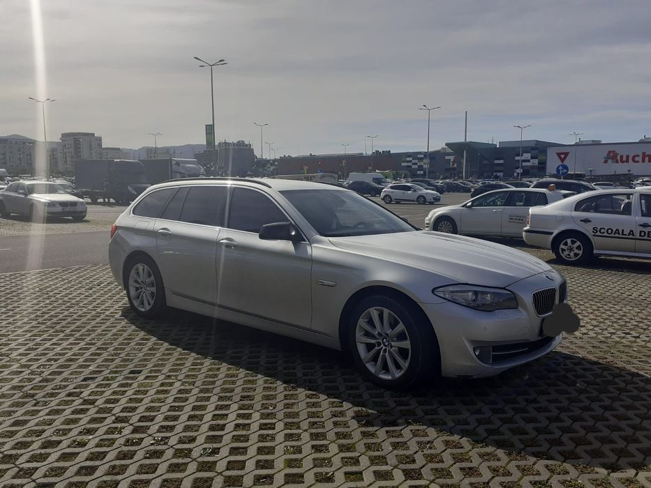 BMW Seria 5 2011 — imagine 2