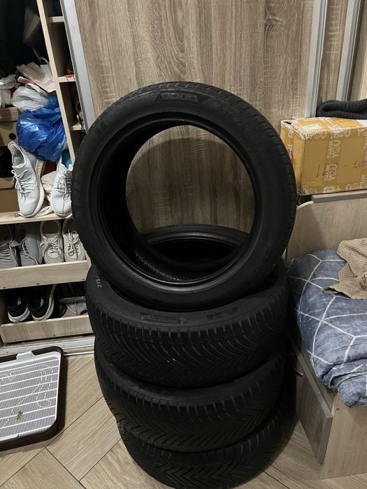 Шины 215/50/17 Бу все сезон пробег 40 тыясч