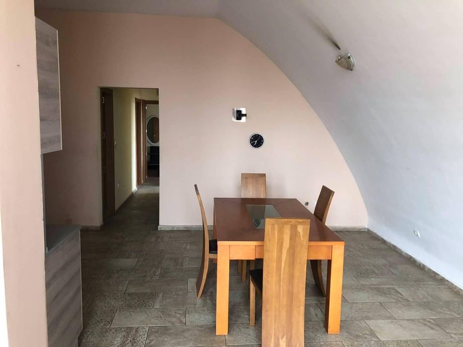 Тристаен апартамент под наем в ж.к. Надежда 1, 2133123