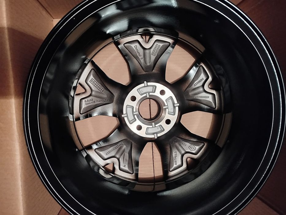 Vând set Jante NOI Originale R 16 Logan