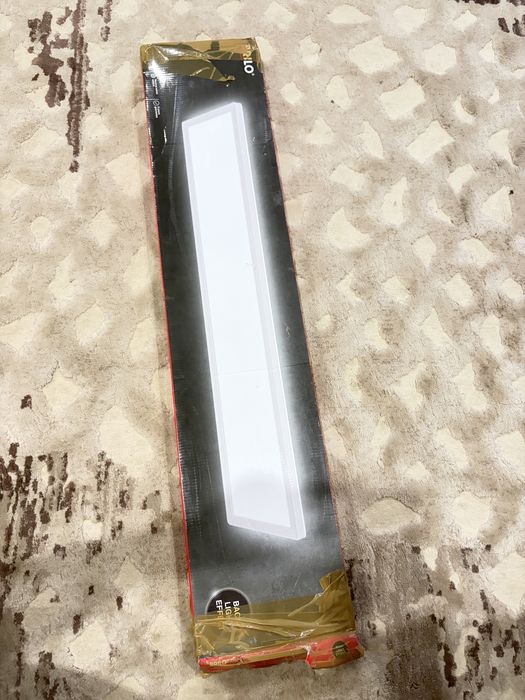 Corp de iluminat dreptunghiular 120cm