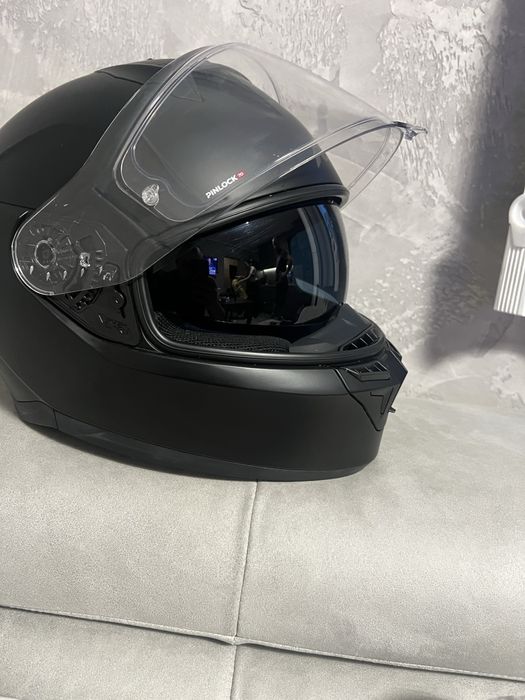 Каска  SHARK  размер л