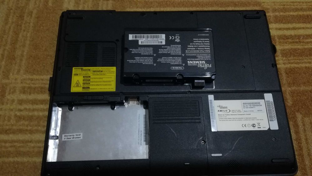 Vând Laptop Siemens  Fujitsu