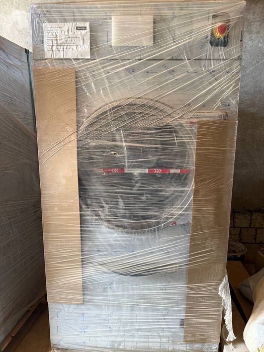 Kir yuvadigan mashina kattasidan