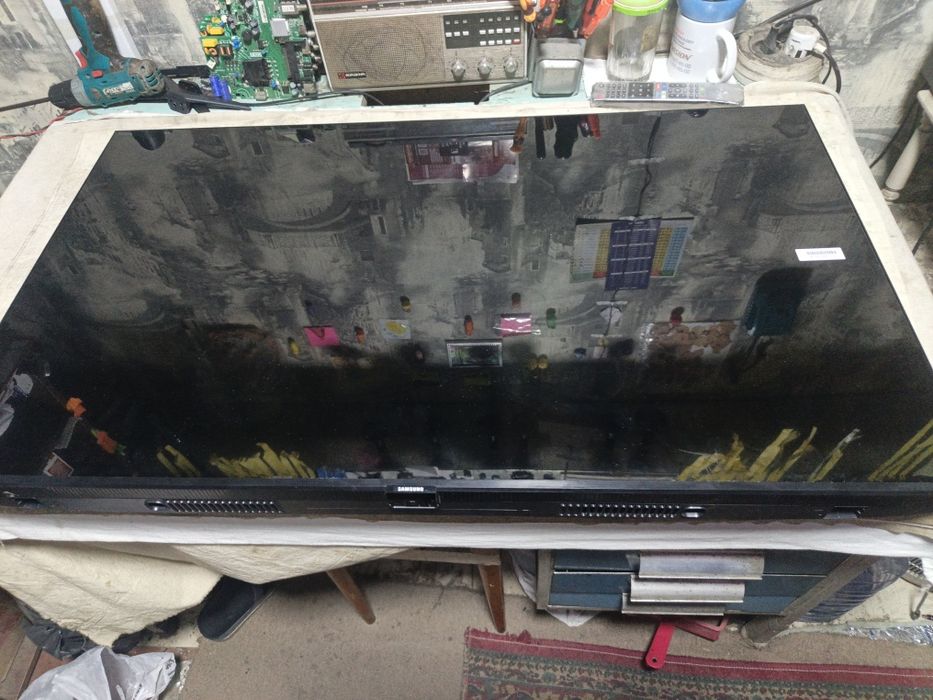 Televizor Samsung 43 original smart 4 K