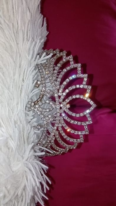 Diademe pentru evenimente sau accesorii pentru poze