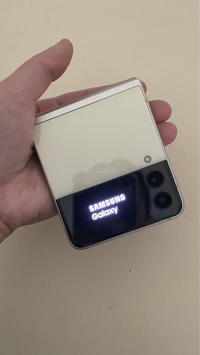 Samsung Galaxy Z flip 3 сатылады