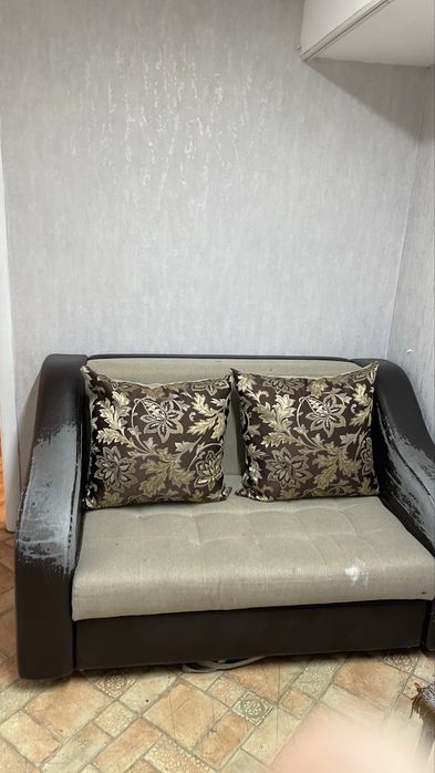 Диван раскадной  бесплатно