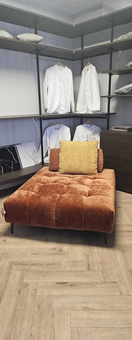 Maxi pouf  cu tetiera  si  perna -productie  Italia -nou