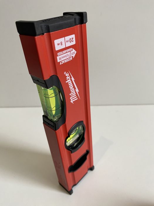 Алуминиев Нивелир Milwaukee REDSTICK SLIM BOX 20cм