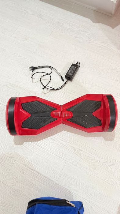 Гироскутер красный неработающий