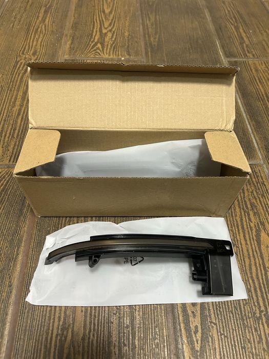 Semnalizari dinamice Audi A4 B8