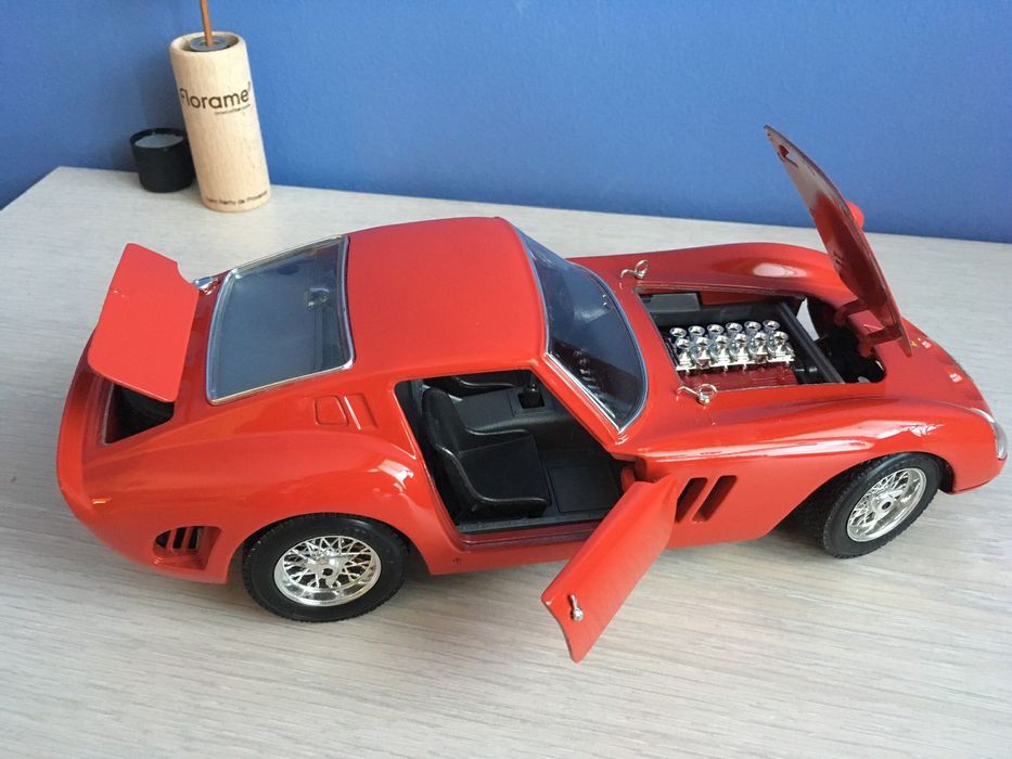 Ferari scale 1:18 Колекция! Нови!