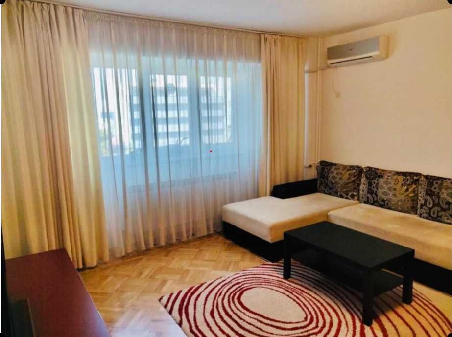 PROPRIETAR, 2 camere mobilat si utilat intre Camera de comert si Timpuri noi, vedere Dambovita