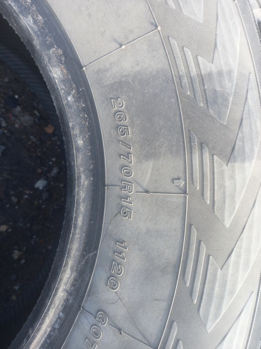 Продам зимнию резину.